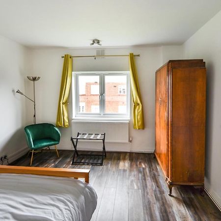 Great Spacious 2 Bedroom Flat Hendon Bagian luar foto